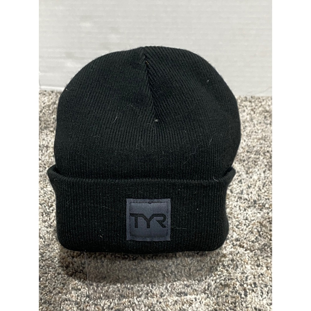 Beanie TYR Unisex Black Excellent Knit Cuffed Logo Patch One Size